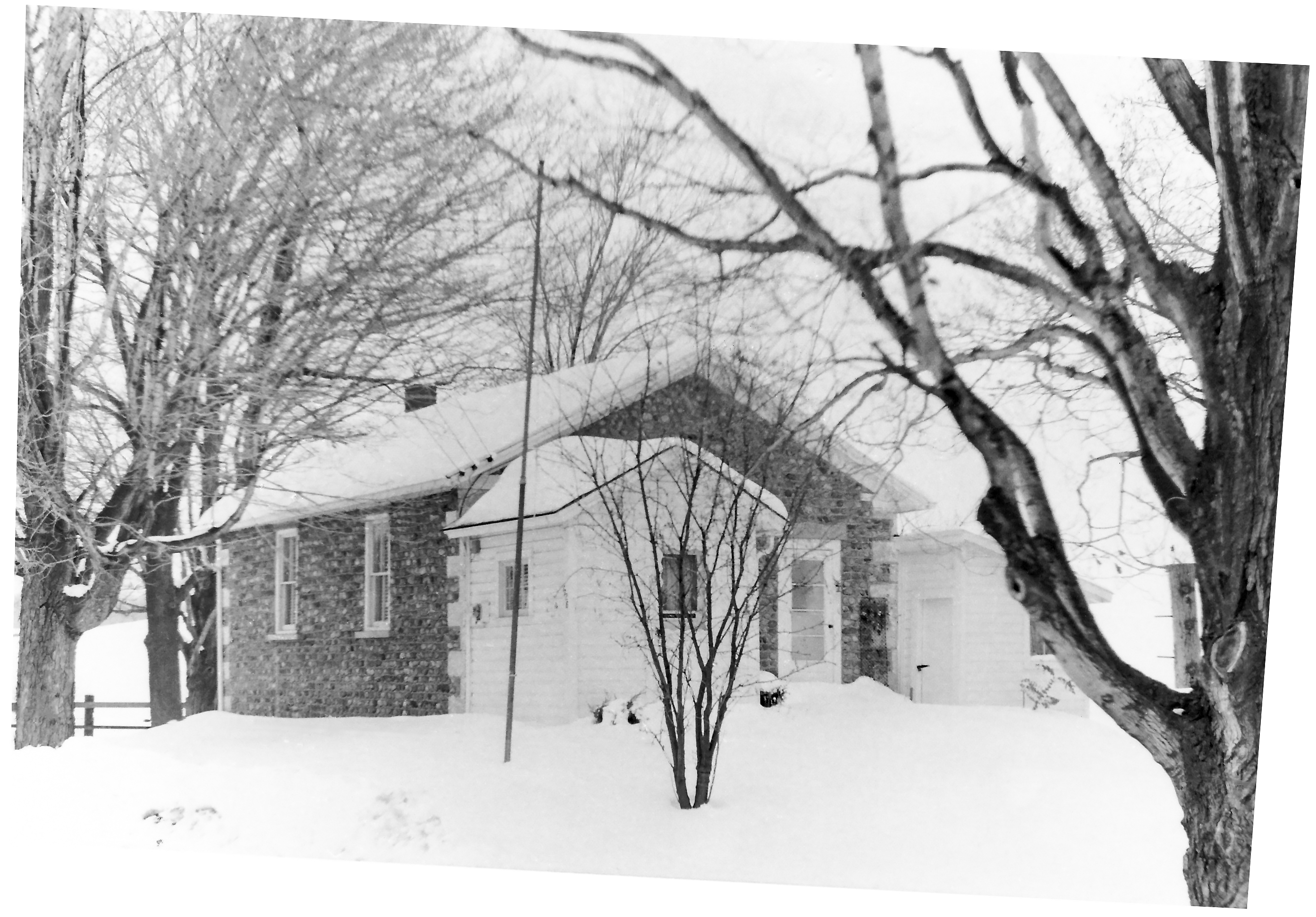 Vic-11 District 10 Schoolhouse 1